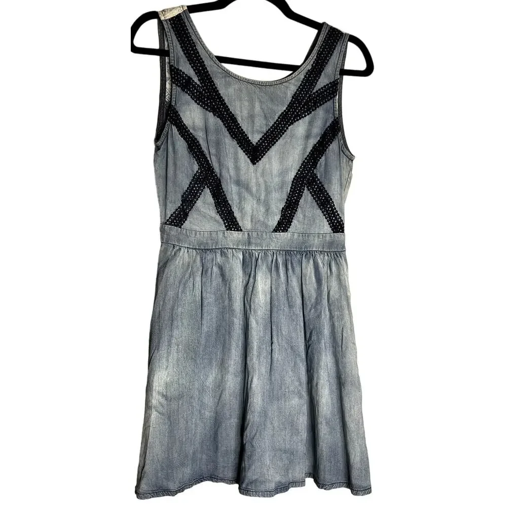 Miss Me Sweet surprise Chambray Mini Dress Women Size Small Blue A-line Crochet